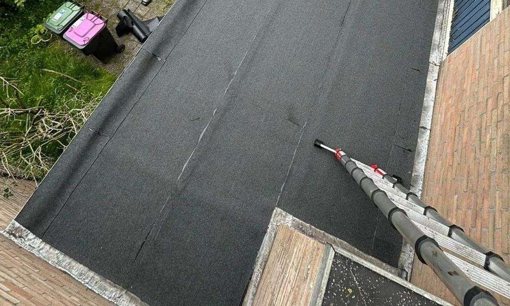 Plat dak geplaatst door dakdekker in Boskoop